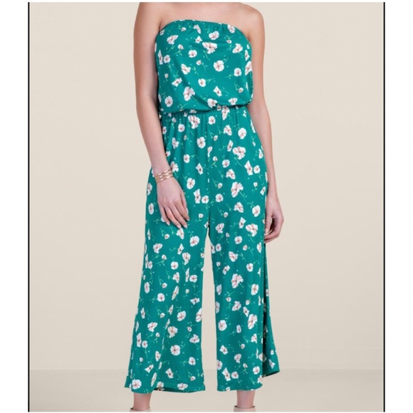Francesca's Collections Pants - Francesca's Kayleigh Floral Jumpsuit Size Large